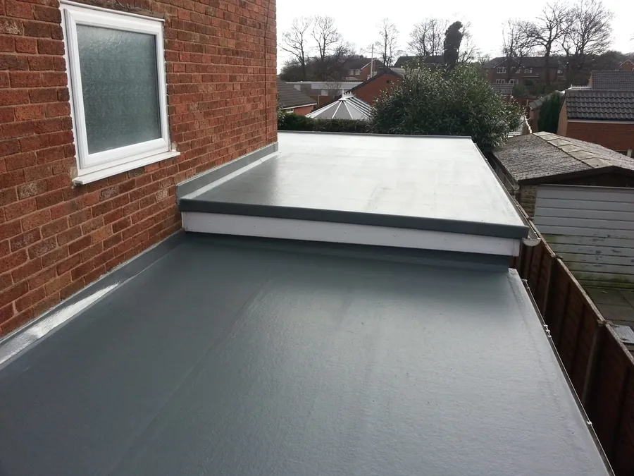 Rubber flat roof finished with edge trims