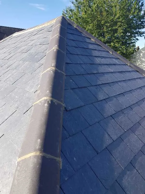 Slate hip finished with a neat mitred edge